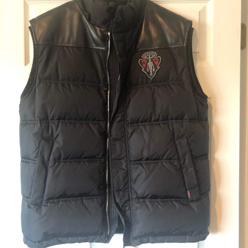Men’s Gucci vest with leather shoulders
